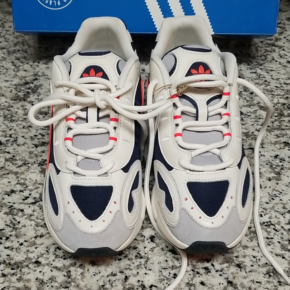 ADIDAS WOMENS FALCON GALAXY - 9